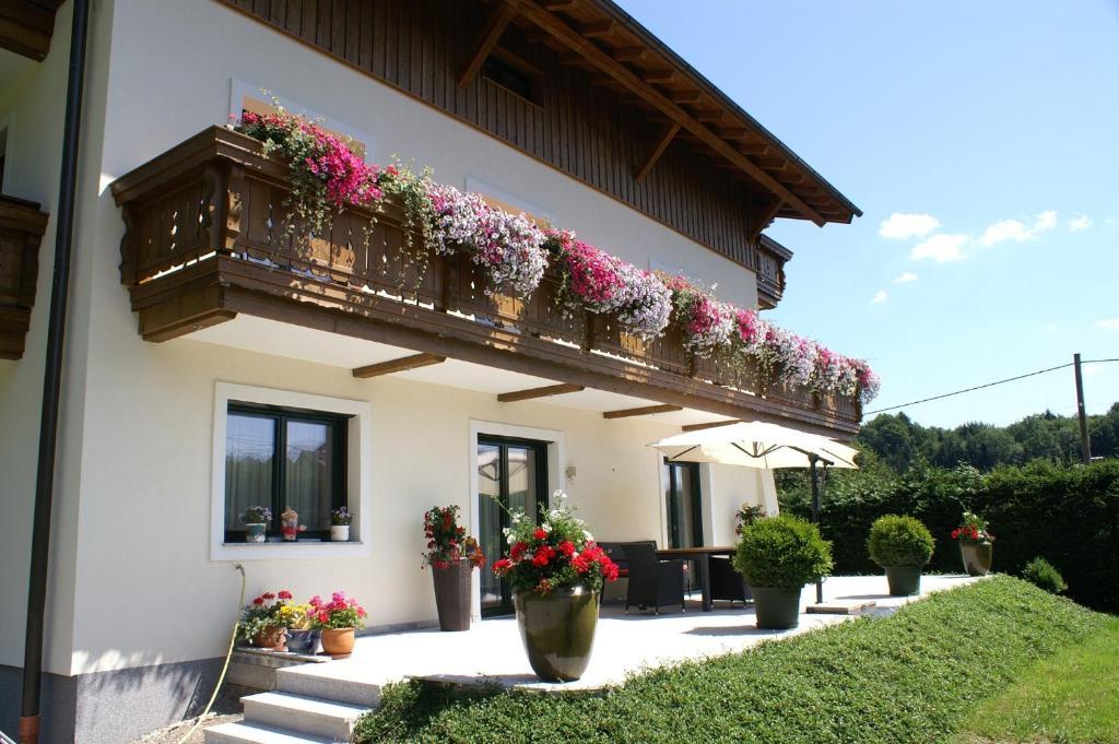 Pension Bergfried Grödig Екстериор снимка