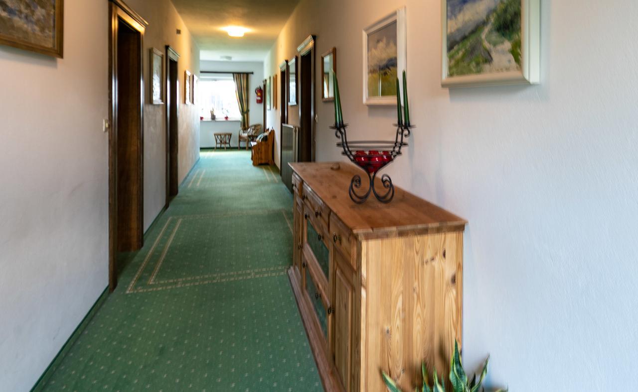Pension Bergfried Grödig Екстериор снимка