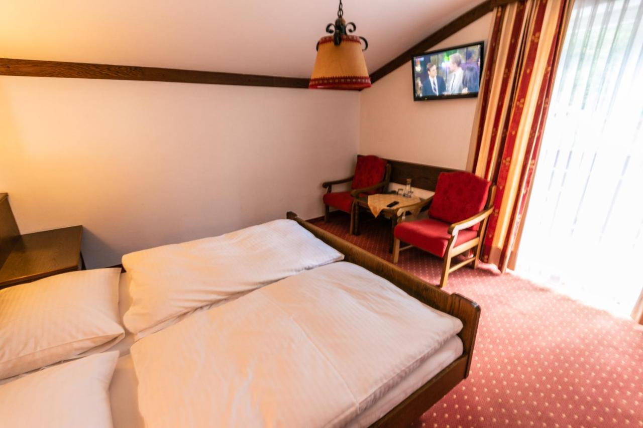 Pension Bergfried Grödig Екстериор снимка